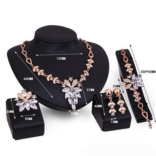 Conjunto de Colar Anel Brinco e Pulseira Crystal Clear
